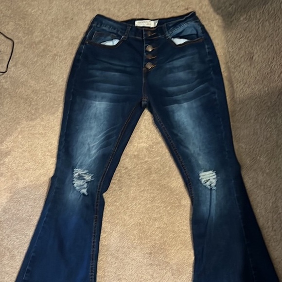 Celebrity Ace Flares - Picture 1 of 3